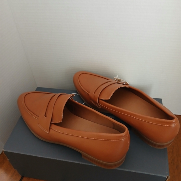 A New Day Brand New Brown Loafers Size 8W - Picture 4 of 8